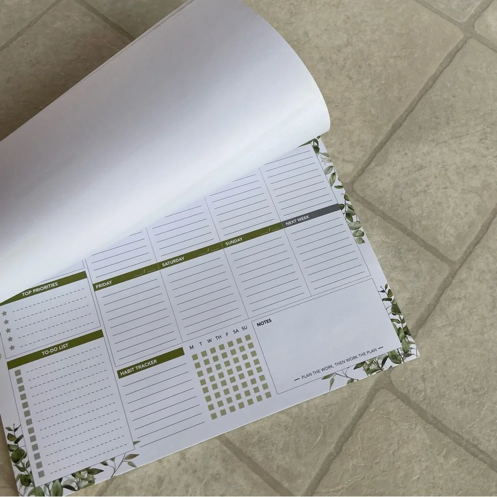 Weekly Planner with Green Leaf Design
